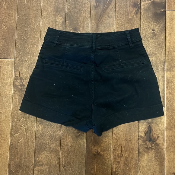H&M jean shorts - Picture 2 of 3